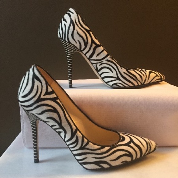 Brian Atwood - B+W Ponyhair Pumps US 8 | IT 38 - Picture 3 of 6